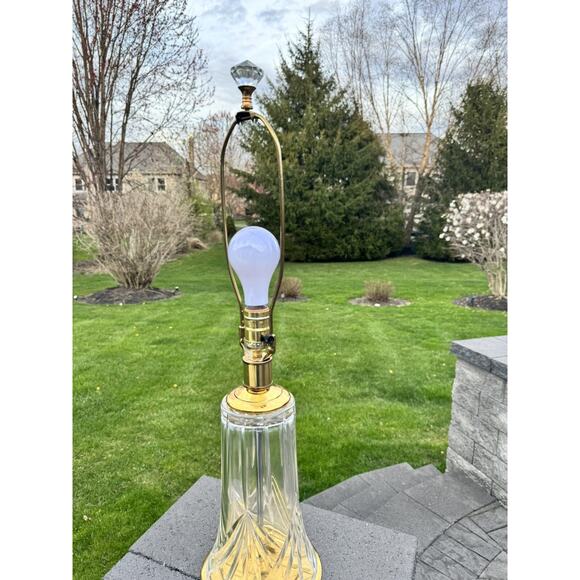 Vintage MCM Hollywood Regency Clear Cut Crystal Glass Brass Table Lamp 37” Tall - Picture 6 of 15